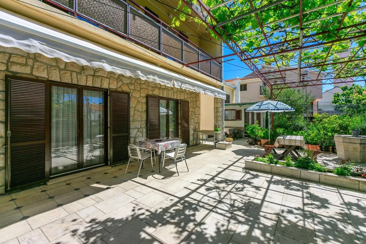 Apartments Mirena Crikvenica 0*,  Chorvatsko
