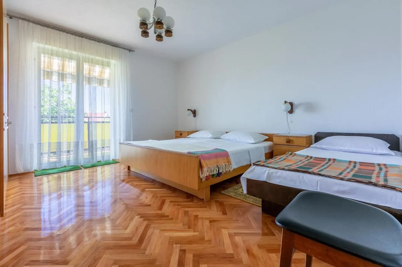 Apartments Mirena Crikvenica